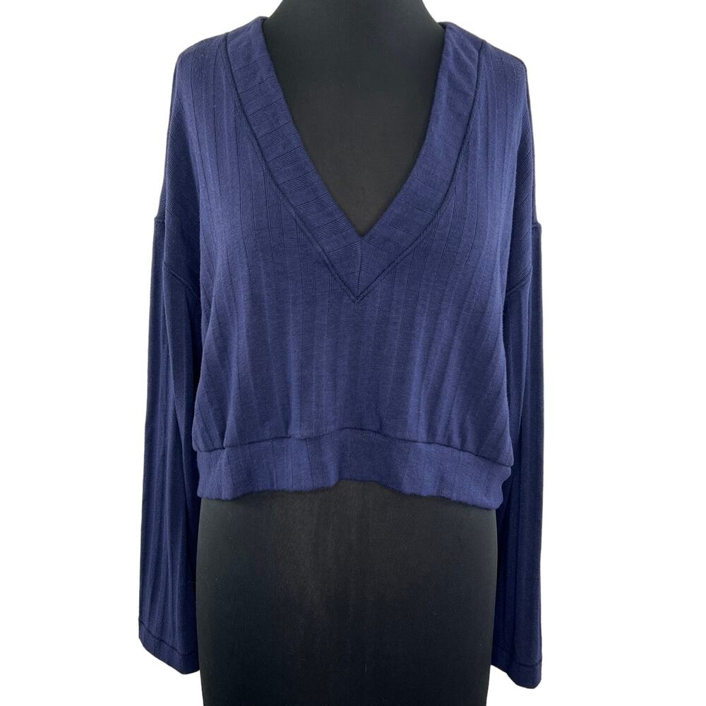Free People Intimately Blue V-Neck Long Sleeve Cropped Pullover Sweater Size M
